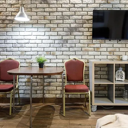 - Main Rail Station - K51b&24 Apartment